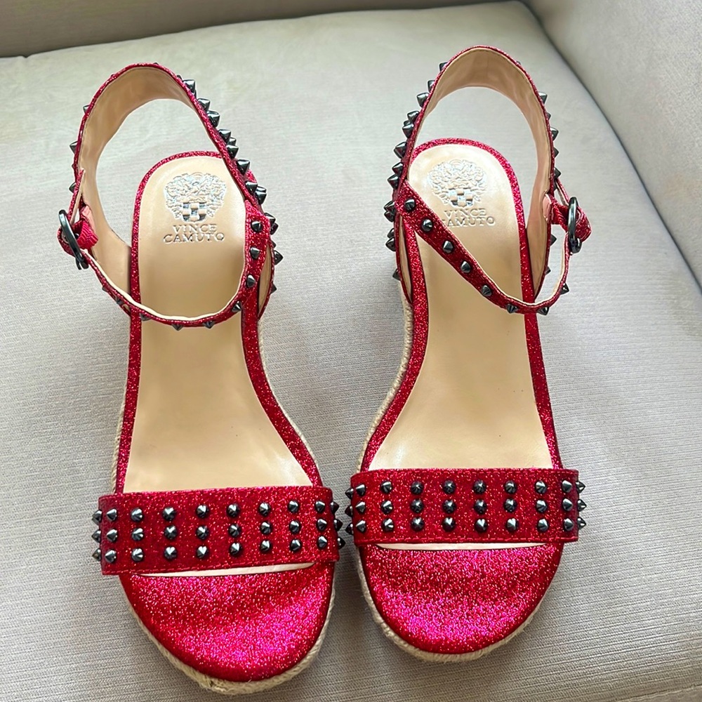 Brand New womens size 5 Espadrille